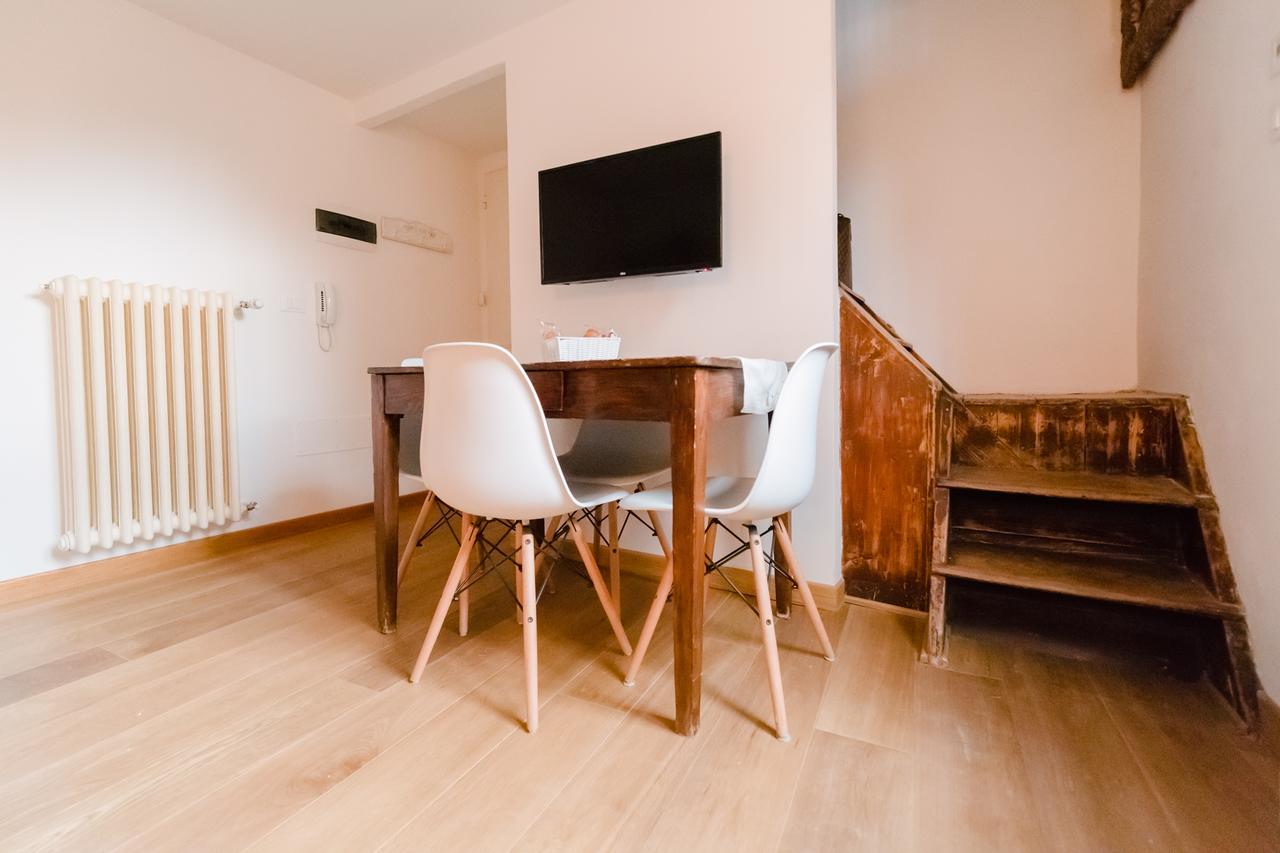 Historical And Luxury Apartment Болонья Экстерьер фото
