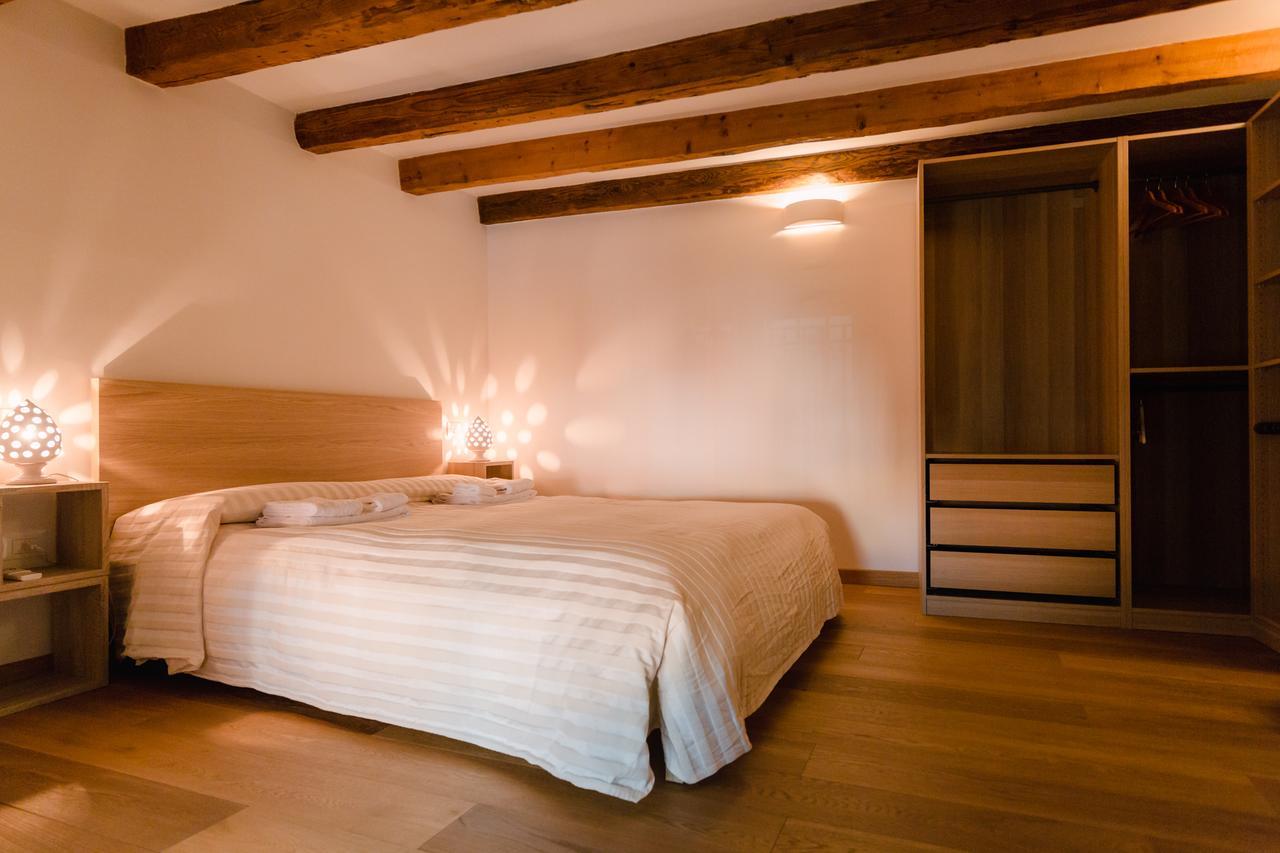 Historical And Luxury Apartment Болонья Экстерьер фото